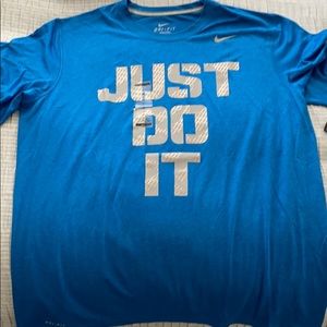 Nike, Dri-fit T